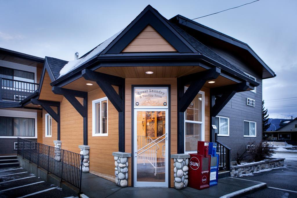 Mount Robson Inn Jasper Exterior foto